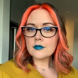 Meet your Posher, Rebecca